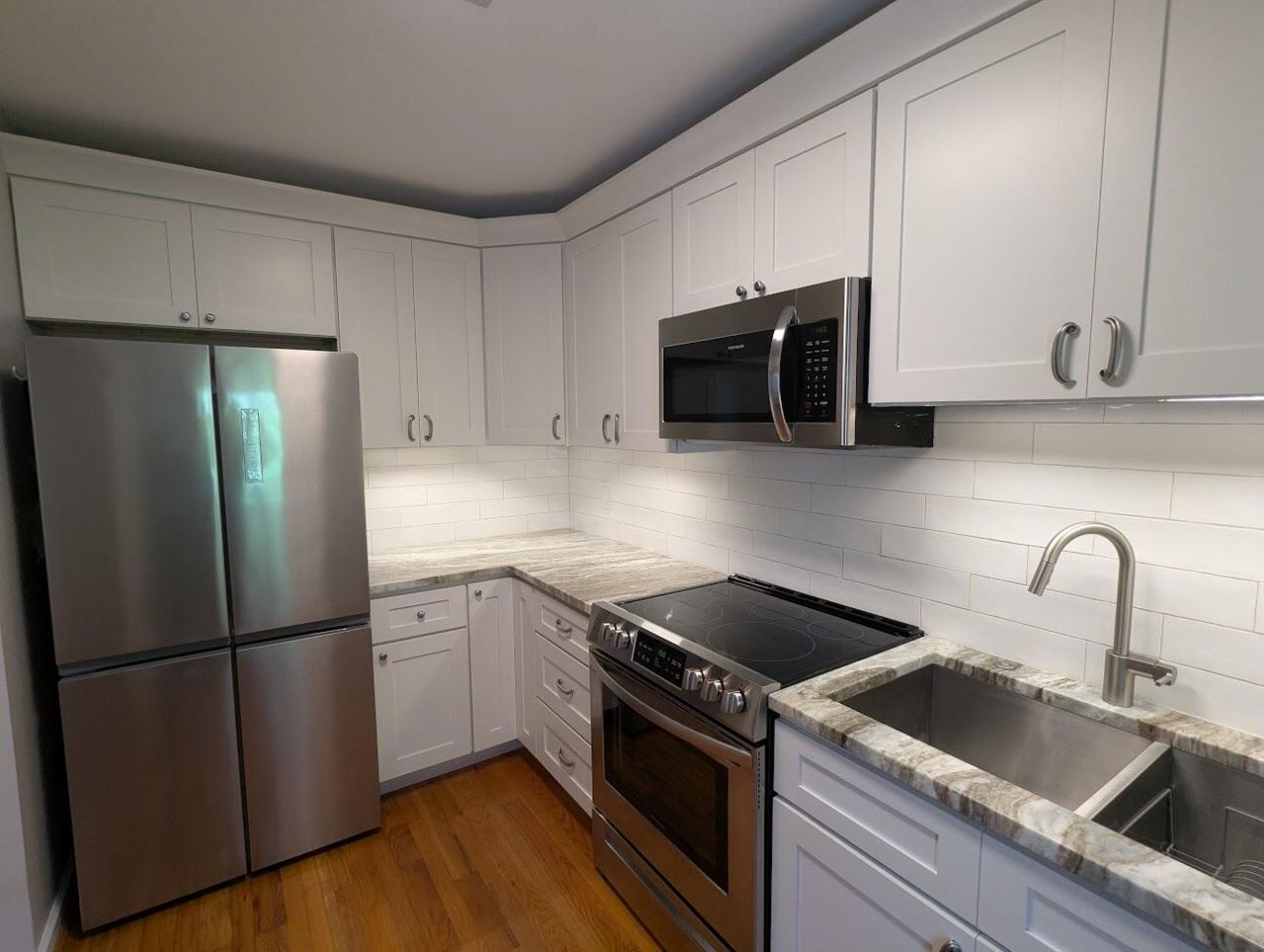 21 Hester Street Photo 7