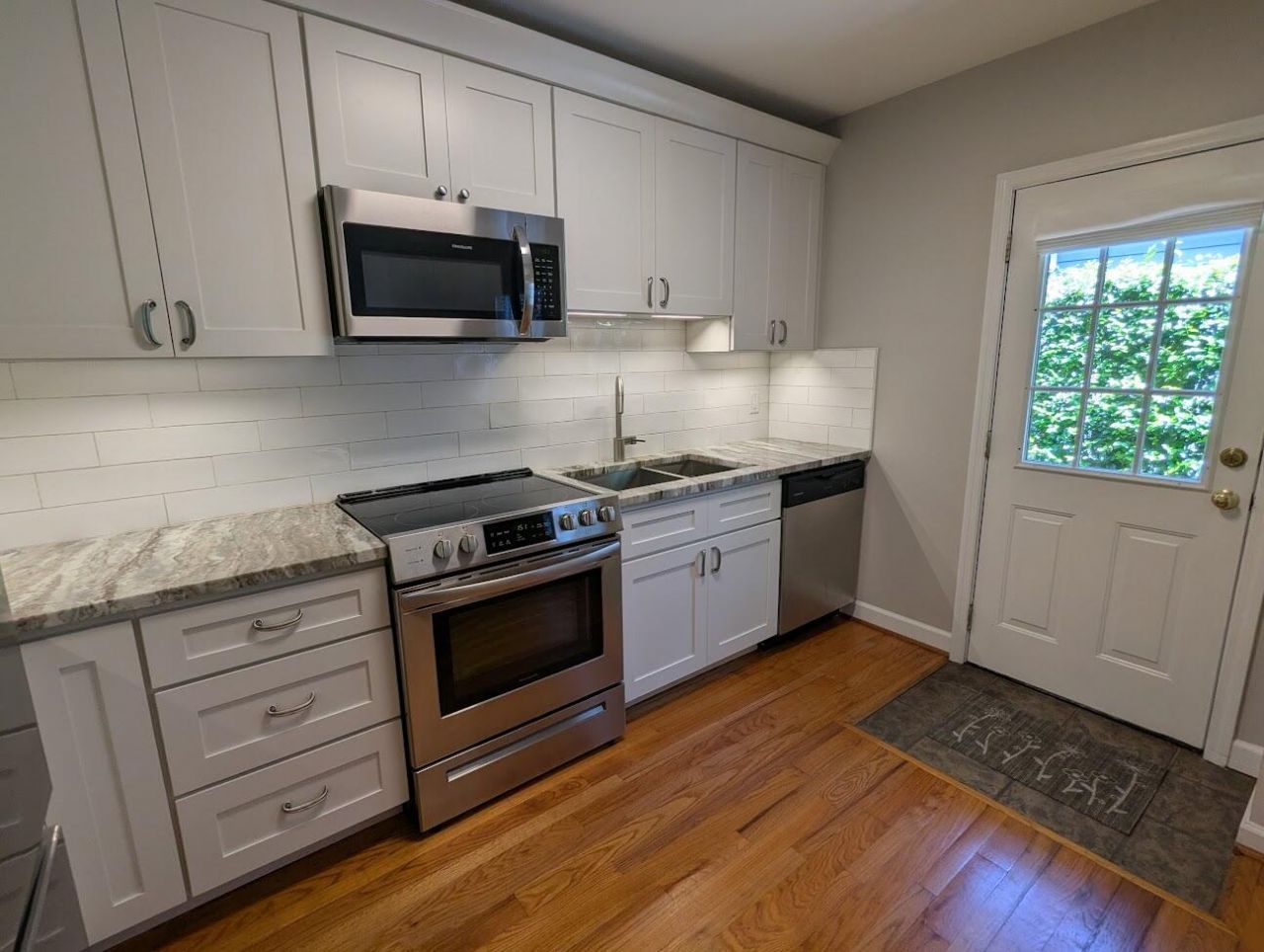 21 Hester Street Photo 9