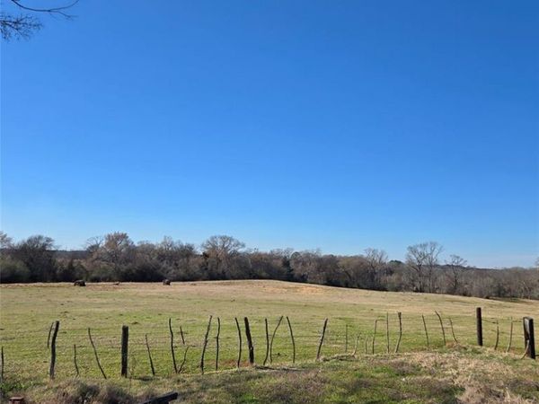 20398 Old Palestine Highway, Flint, TX 75762