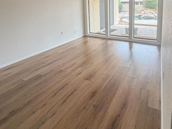 5115 W MERCER Lane, Glendale, AZ 85304