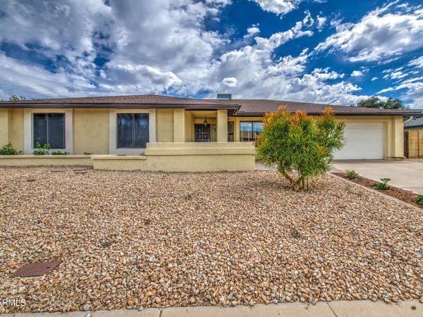 5115 W MERCER Lane, Glendale, AZ 85304