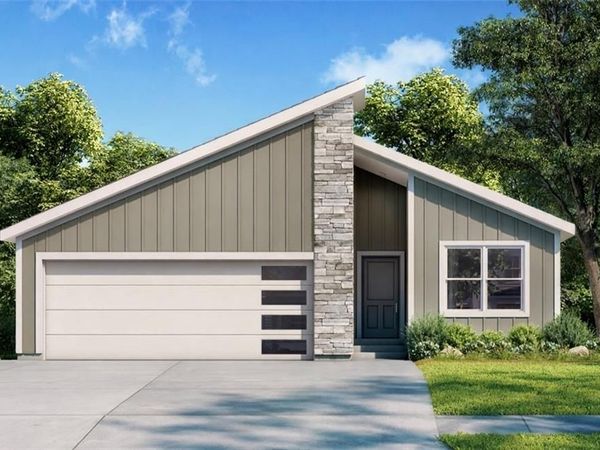 814 Glenn Circle, Raymore, MO 64083