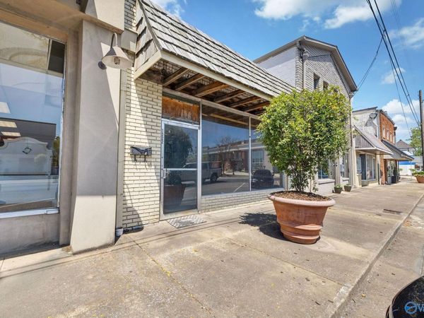 1322 Gunter Avenue, Guntersville, AL 35976