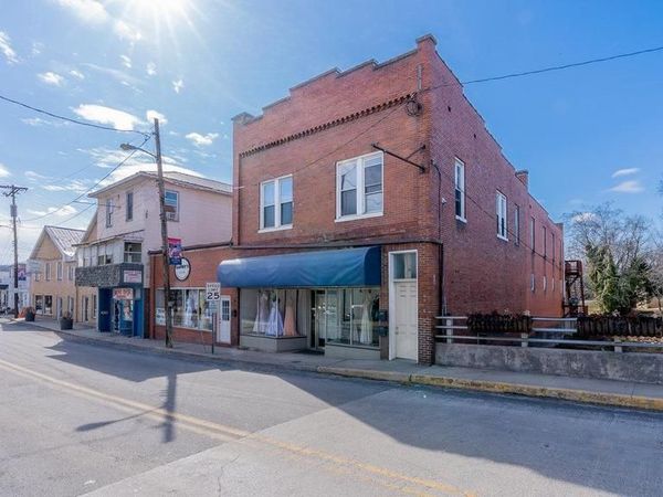 5 S MAIN STREET, PETERSBURG, WV 26847