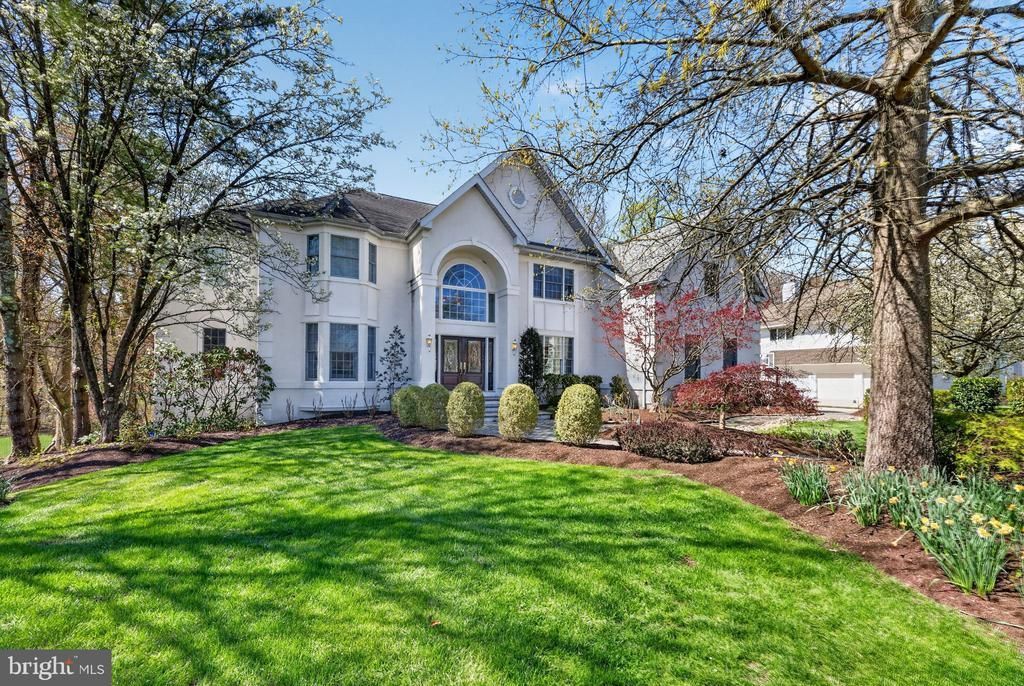 50 Cameo Drive, Cherry Hill, NJ 08003 Main Photo