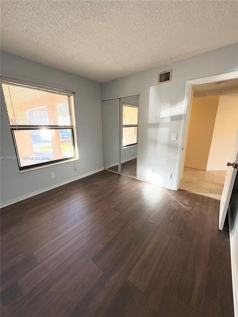 21904 Lake Forest Cir, Unit 203, Boca Raton, FL 33433 Photo
