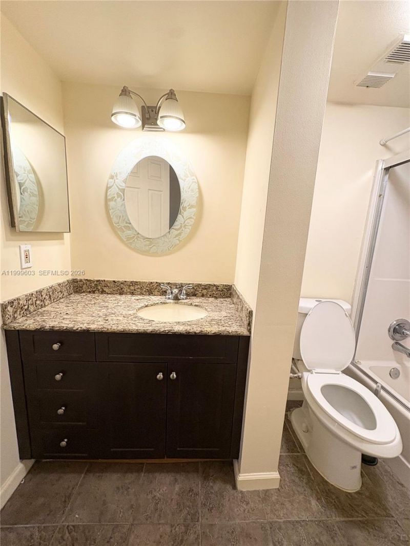 21904 Lake Forest Cir, Unit 203, Boca Raton, FL 33433 Photo