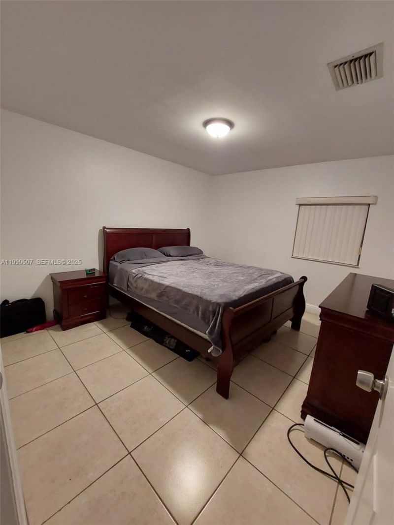 9841 SW 48th St, Unit 1, Miami, FL 33165 Photo