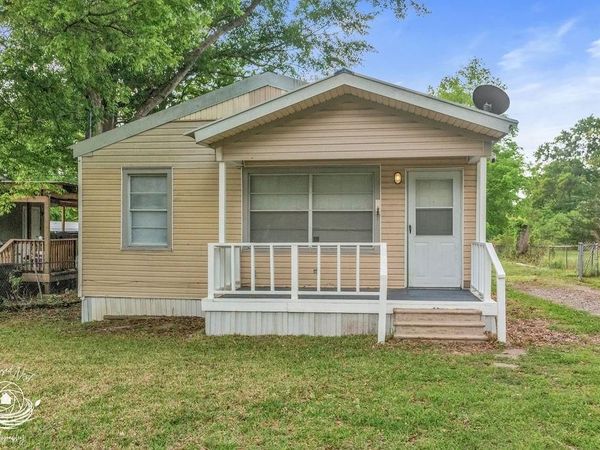 921 Pine Hill Road , Shreveport, LA 71107