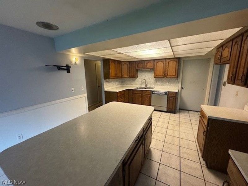 4474 Wilson Sharpsville Road, Cortland, OH 44410 Photo 8