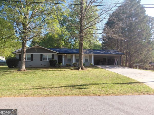 1035 Waterside Drive SE, Conyers, GA 30013