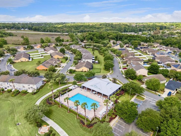 722 Chacall Loop, Mount Dora, FL 32757