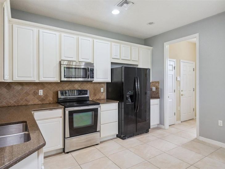 722 Chacall Loop, Mount Dora, FL 32757