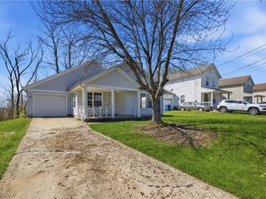 127 Blackburn Street, Campbell, OH 44405