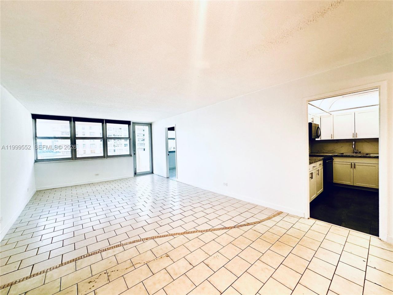 250 174th St, Unit 1212, Sunny Isles Beach, FL 33160 Photo