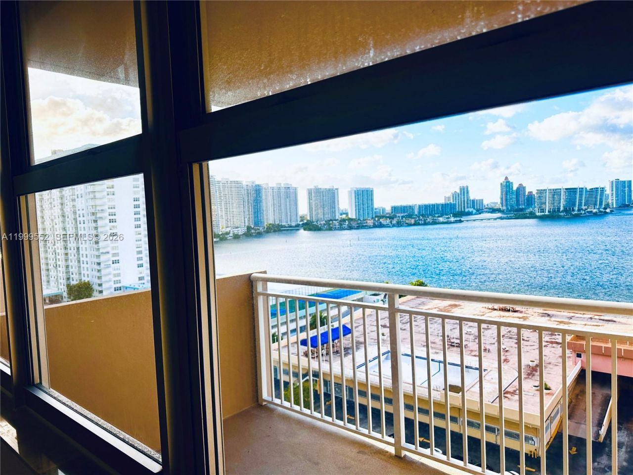 250 174th St, Unit 1212, Sunny Isles Beach, FL 33160 Photo