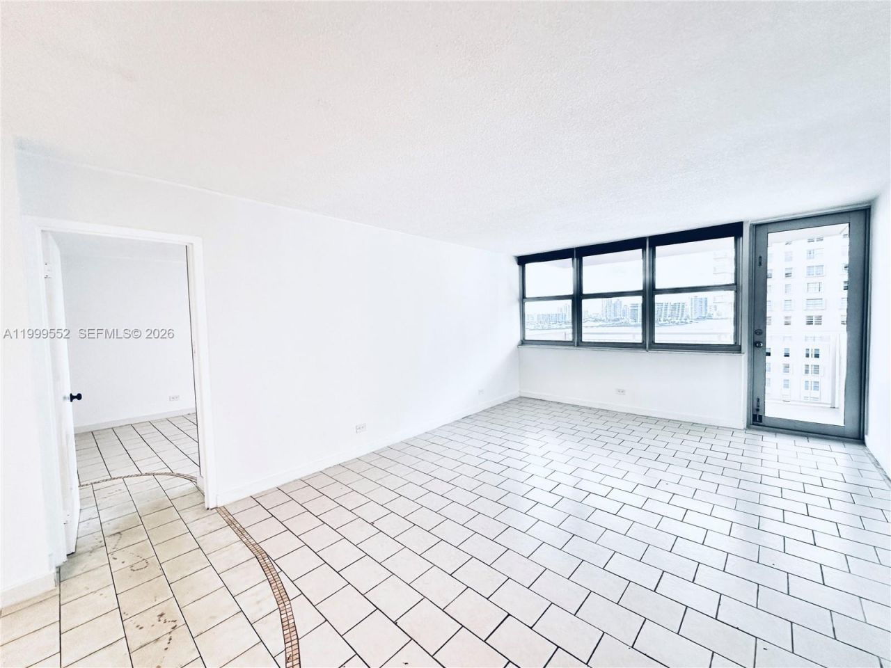 250 174th St, Unit 1212, Sunny Isles Beach, FL 33160 Photo