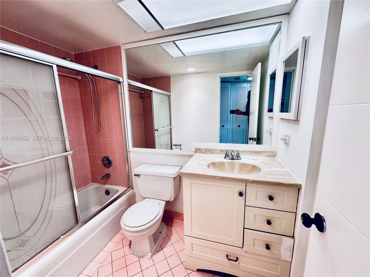 250 174th St, Unit 1212, Sunny Isles Beach, FL 33160 Photo