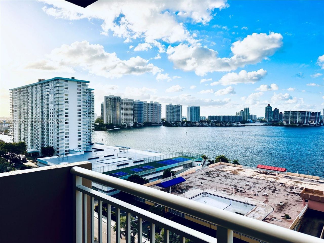 250 174th St, Unit 1212, Sunny Isles Beach, FL 33160 Photo