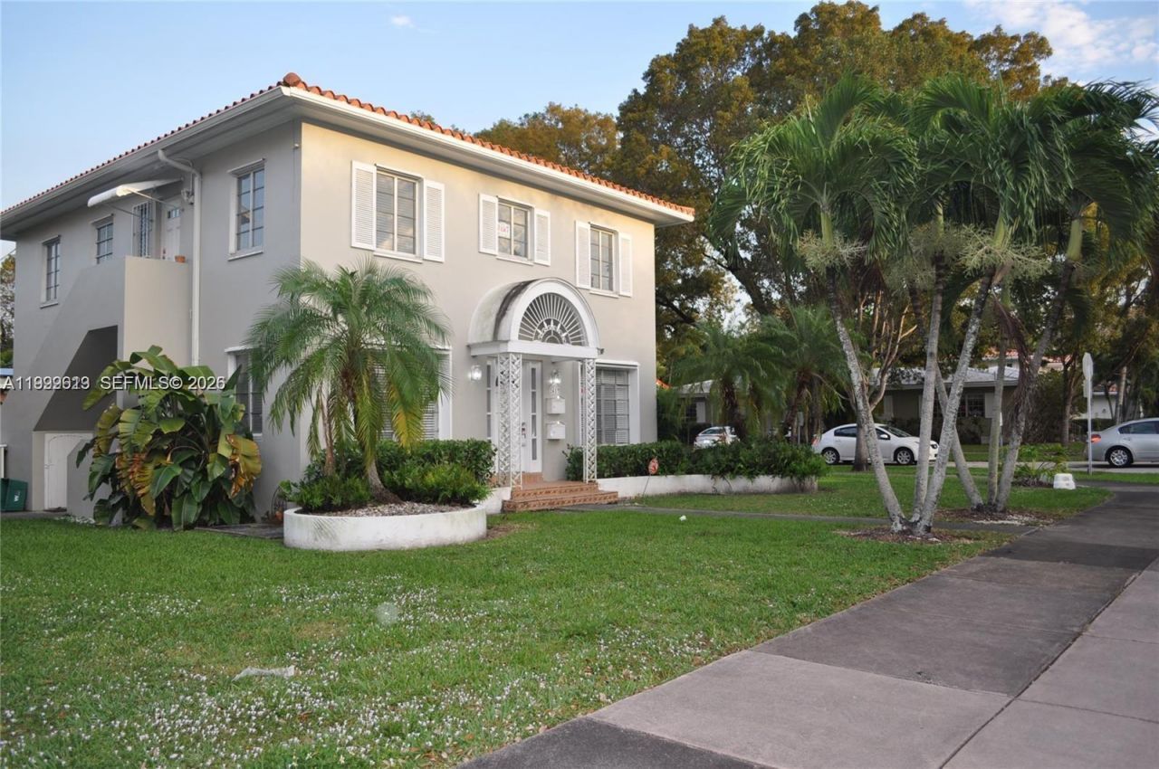 2617 Segovia St, Unit 1, Coral Gables, FL 33134 Photo
