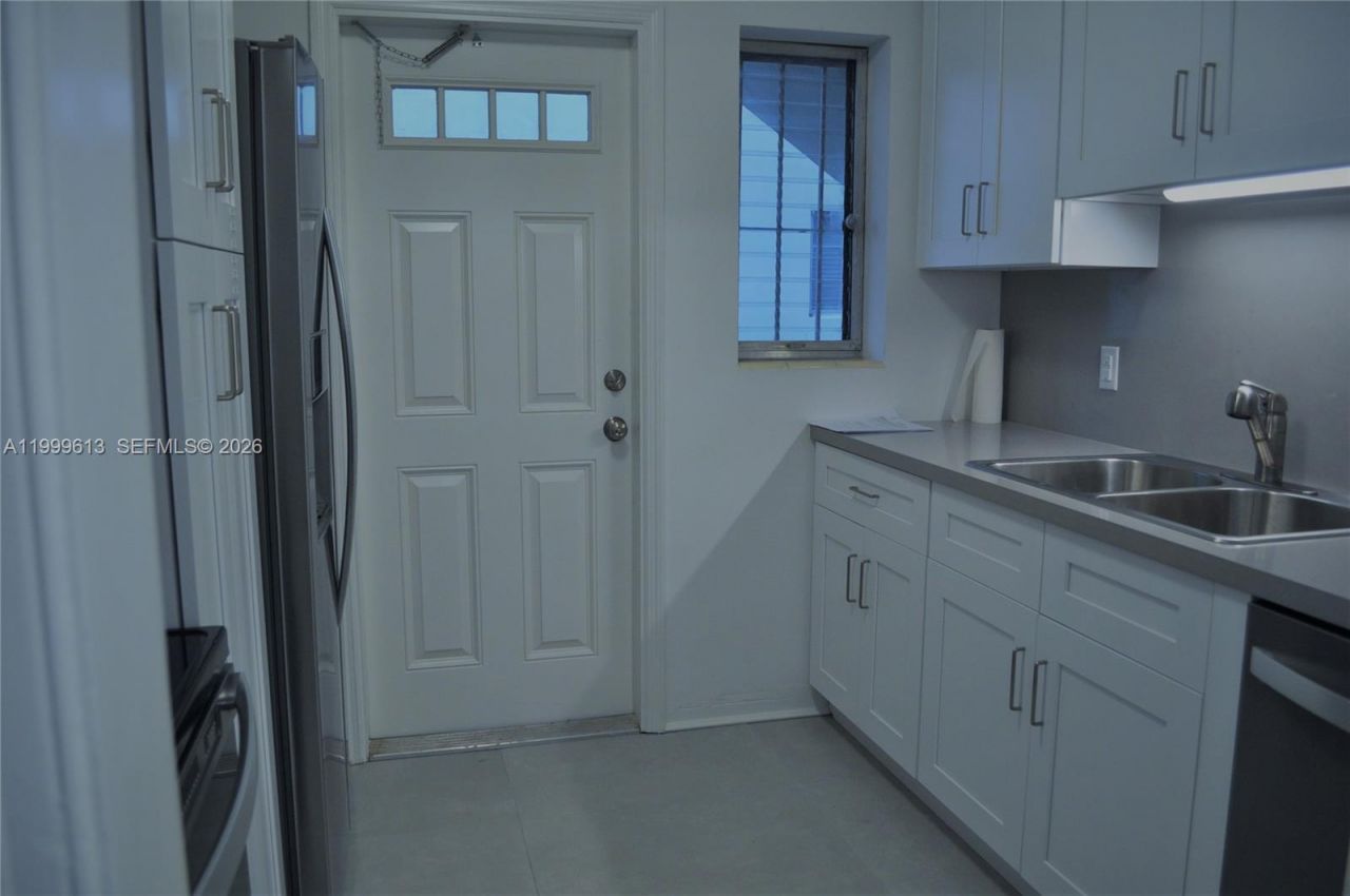 2617 Segovia St, Unit 1, Coral Gables, FL 33134 Photo