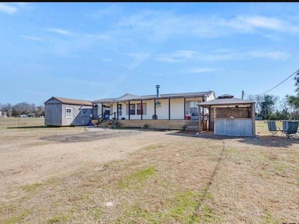 865 County Road 3534 Road, Saltillo, TX 75478