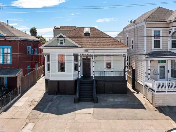 2735 E 11Th St, Oakland, CA 94601