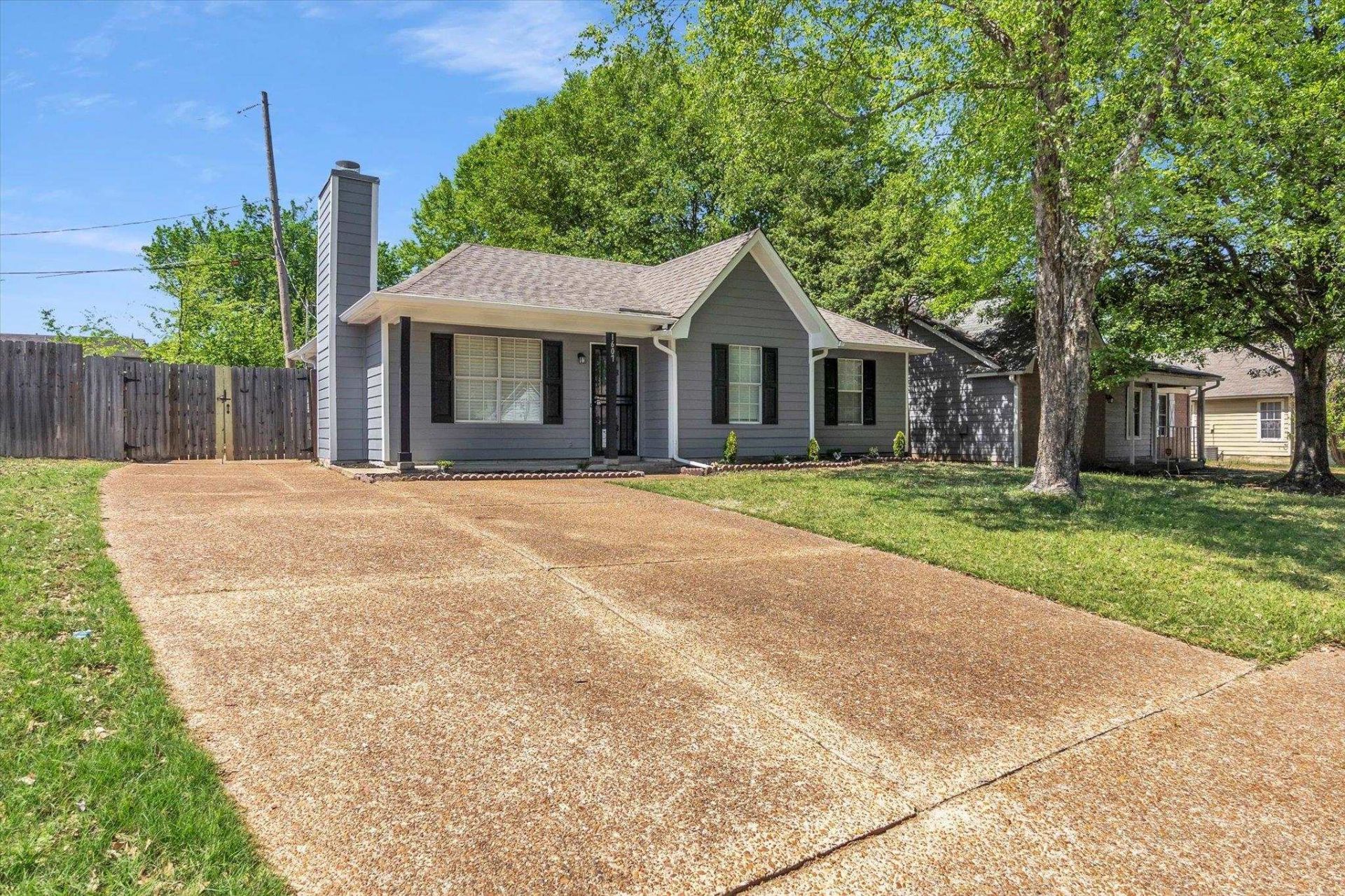 1607 Belle Trees Dr, Cordova, TN 38016 Main Photo