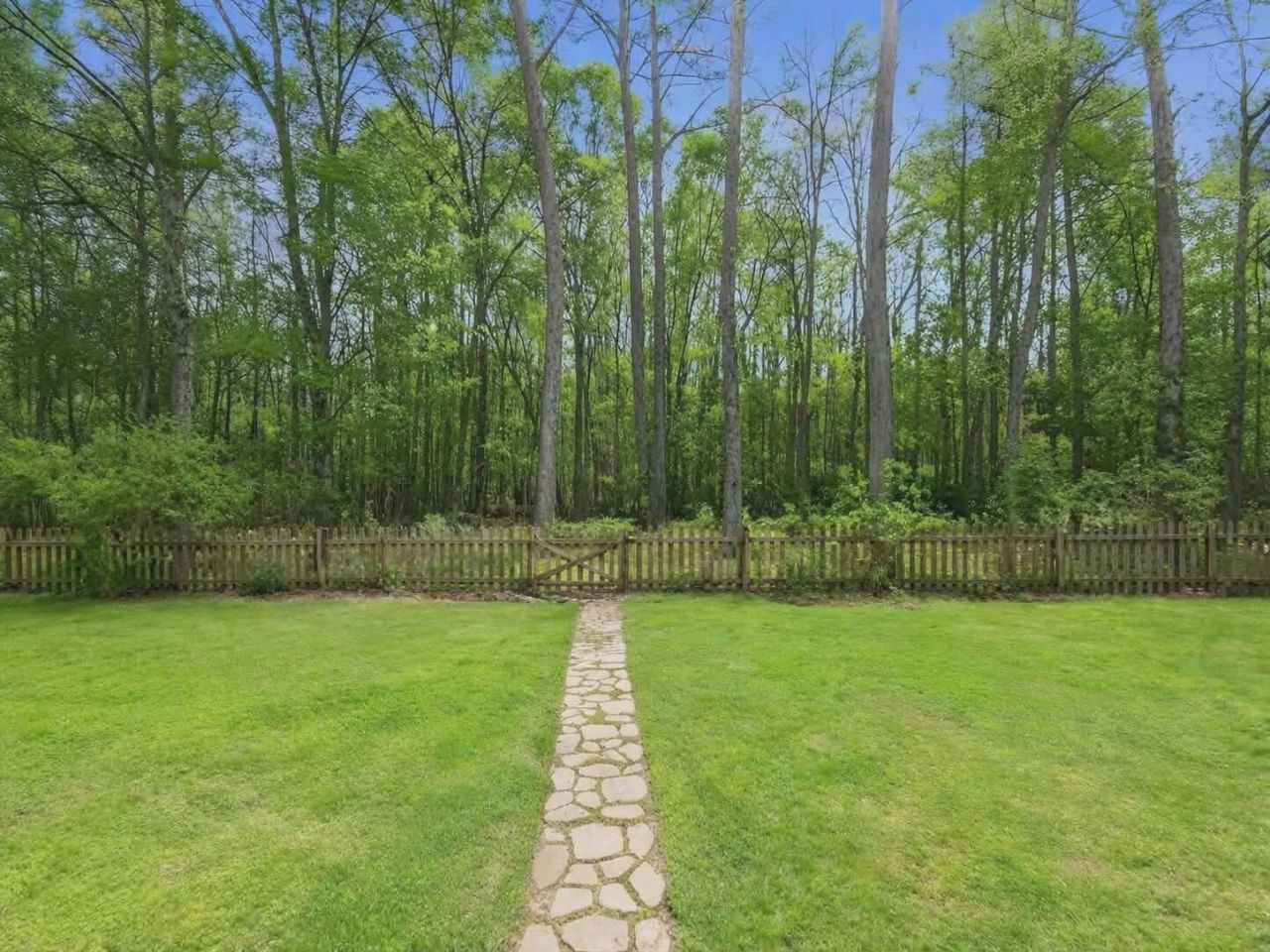 120 Tattingstone Way Photo 27