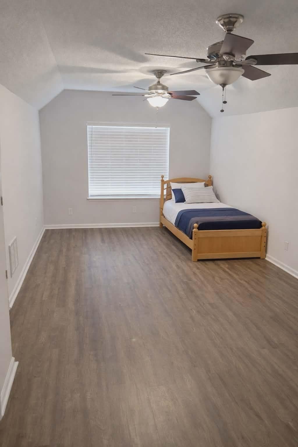 120 Tattingstone Way Photo 7