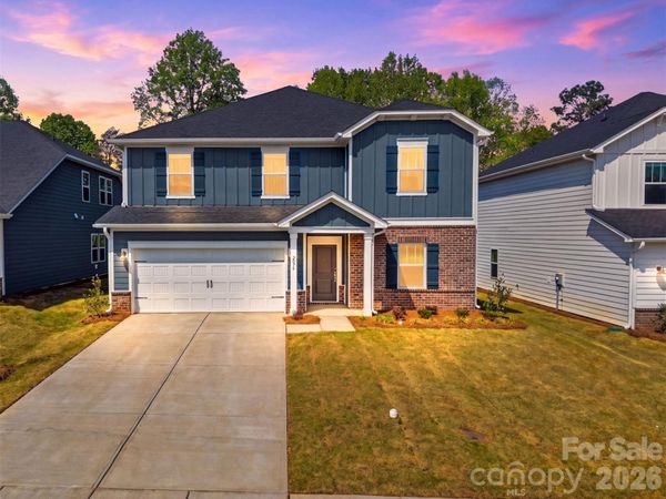 2076 Sunflower Circle , Newton, NC 28658