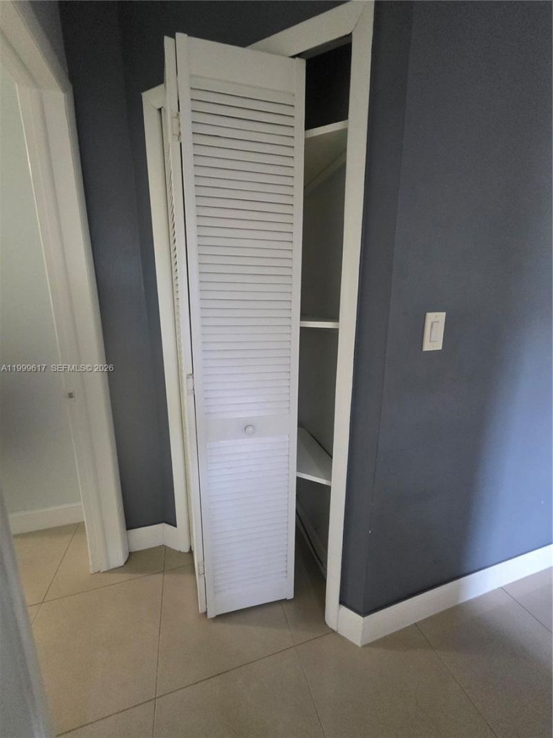 2832 SW 37th Ave, Unit 2834, Miami, FL 33133 Photo