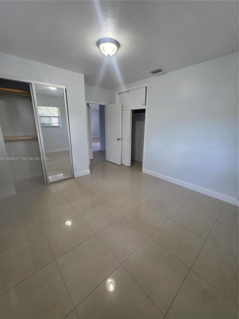 2832 SW 37th Ave, Unit 2834, Miami, FL 33133 Photo