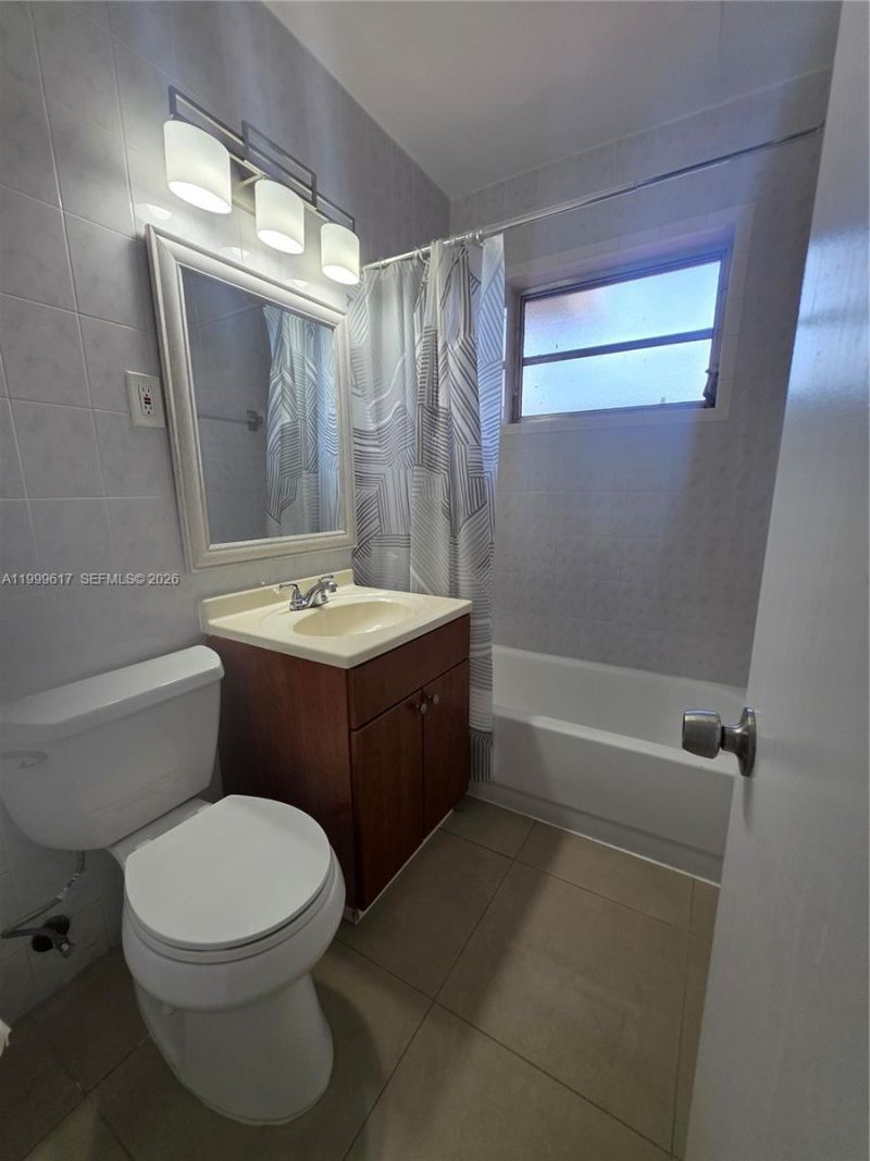 2832 SW 37th Ave, Unit 2834, Miami, FL 33133 Photo