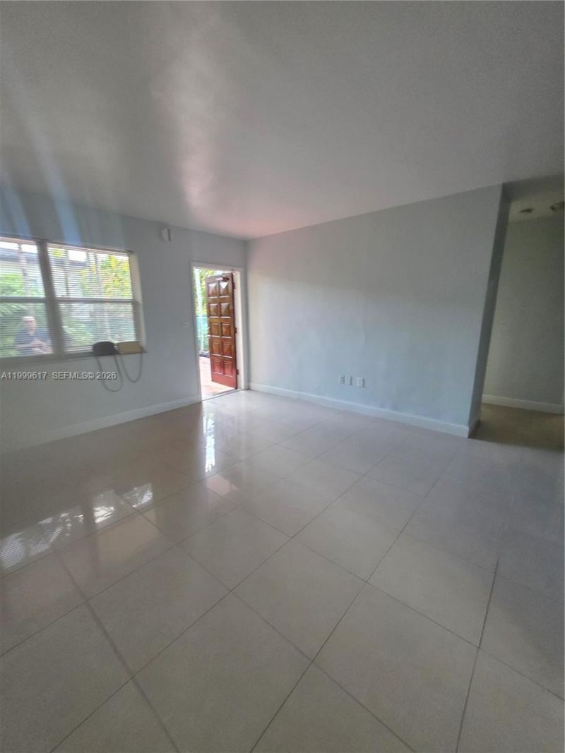 2832 SW 37th Ave, Unit 2834, Miami, FL 33133 Photo