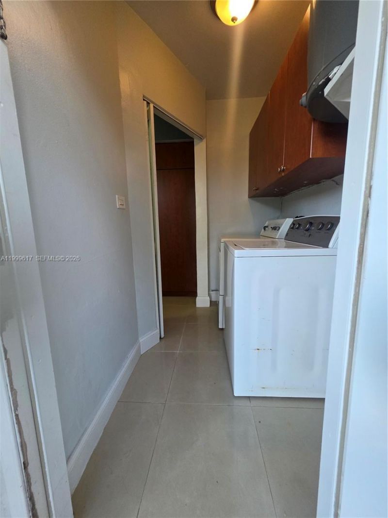 2832 SW 37th Ave, Unit 2834, Miami, FL 33133 Photo