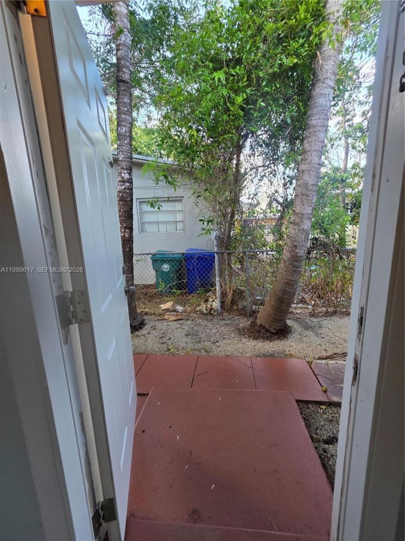 2832 SW 37th Ave, Unit 2834, Miami, FL 33133 Photo