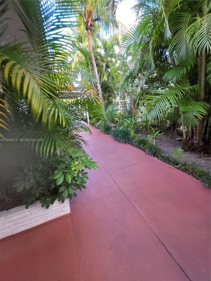 2832 SW 37th Ave, Unit 2834, Miami, FL 33133 Photo