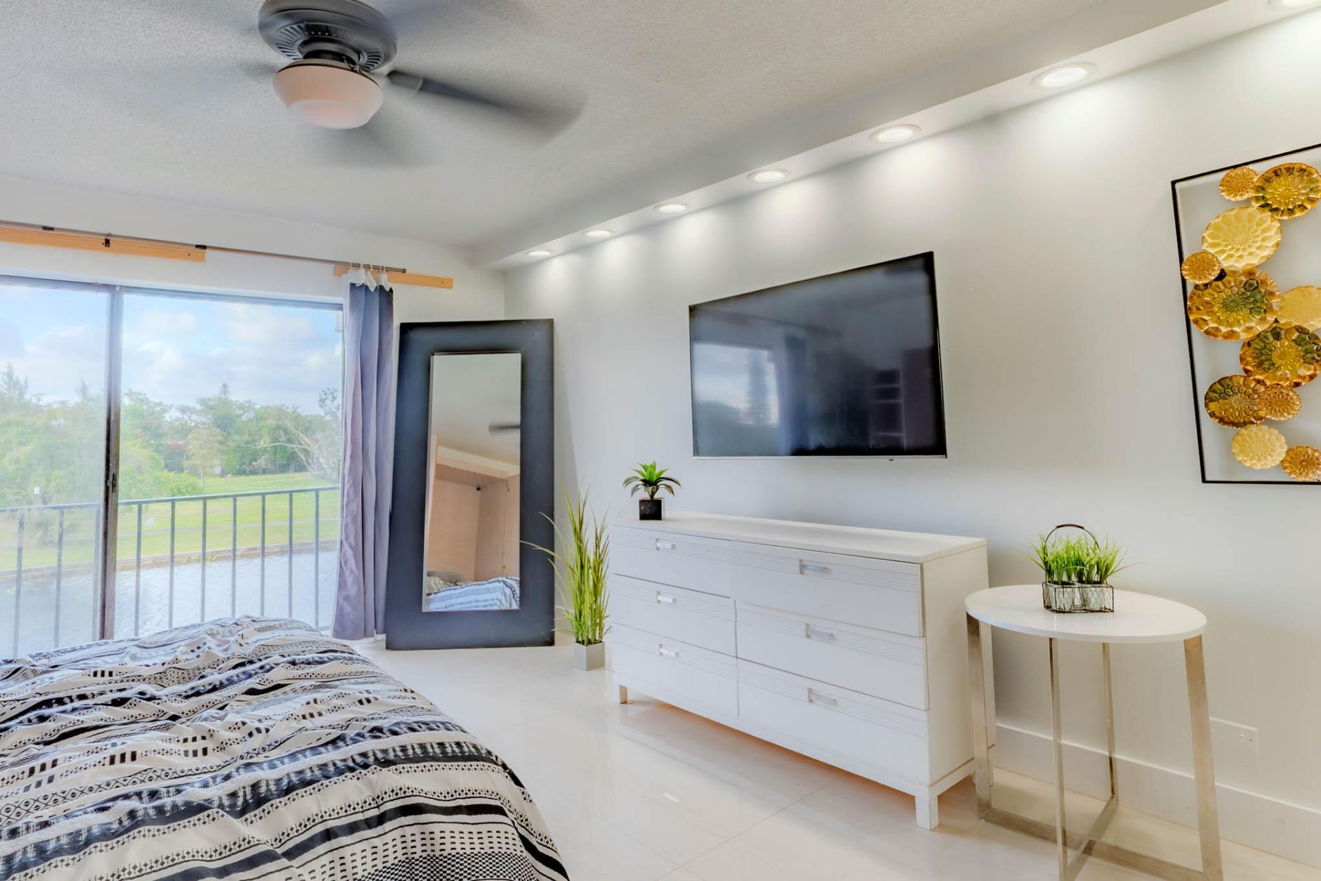 3760 Inverrary Drive, Unit 3m, Lauderhill, FL 33319 Photo