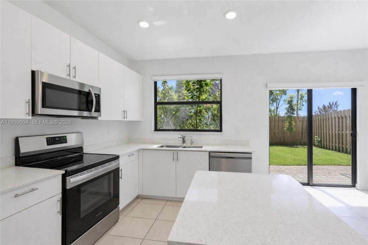 23447 SW 127th Pl, Homestead, FL 33032 Photo