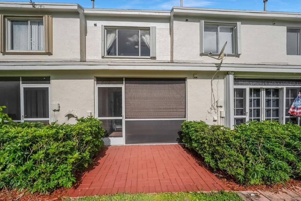 7928 Sanibel Drive, Tamarac, FL 33321 Photo