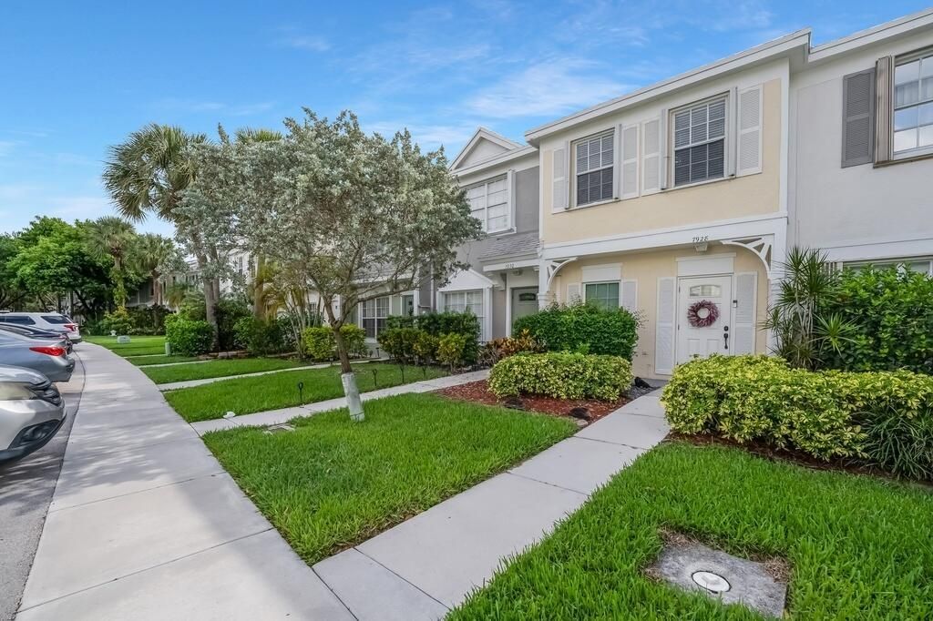 7928 Sanibel Drive, Tamarac, FL 33321 Photo