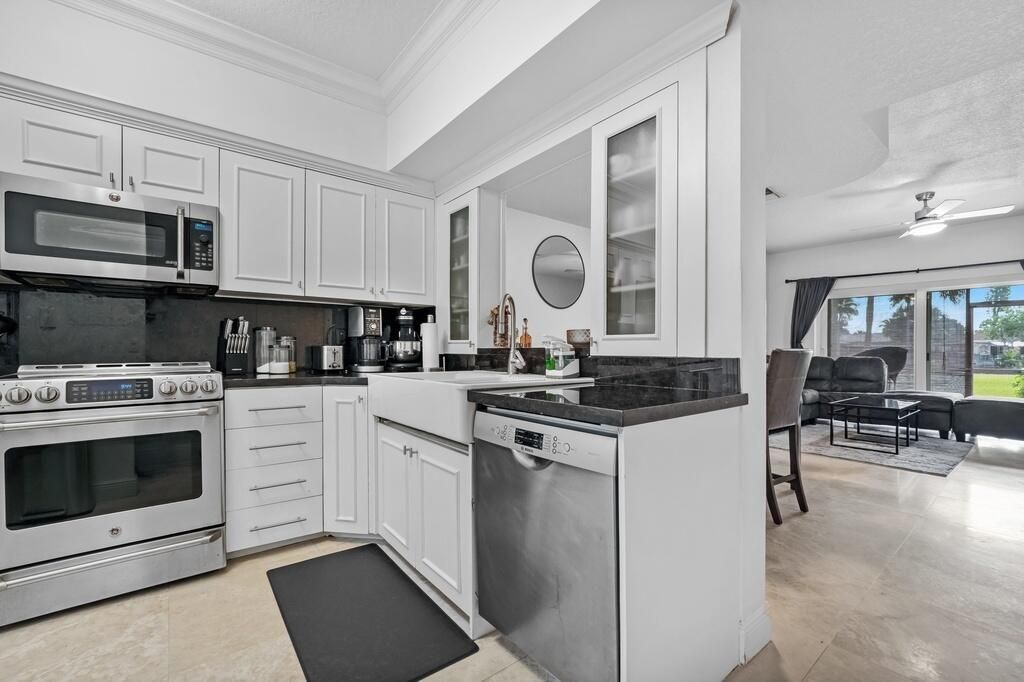 7928 Sanibel Drive, Tamarac, FL 33321 Photo