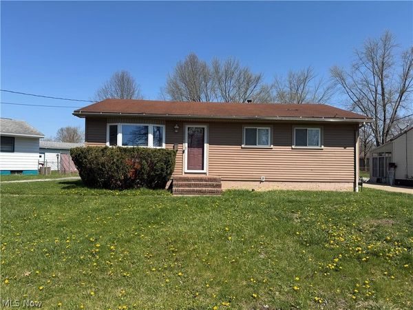 2860 Linda Drive NW, Warren, OH 44485