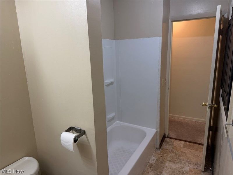 2860 Linda Drive NW, Warren, OH 44485 Photo 12