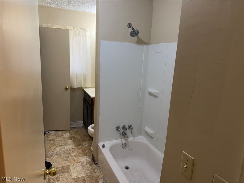 2860 Linda Drive NW, Warren, OH 44485 Photo 13