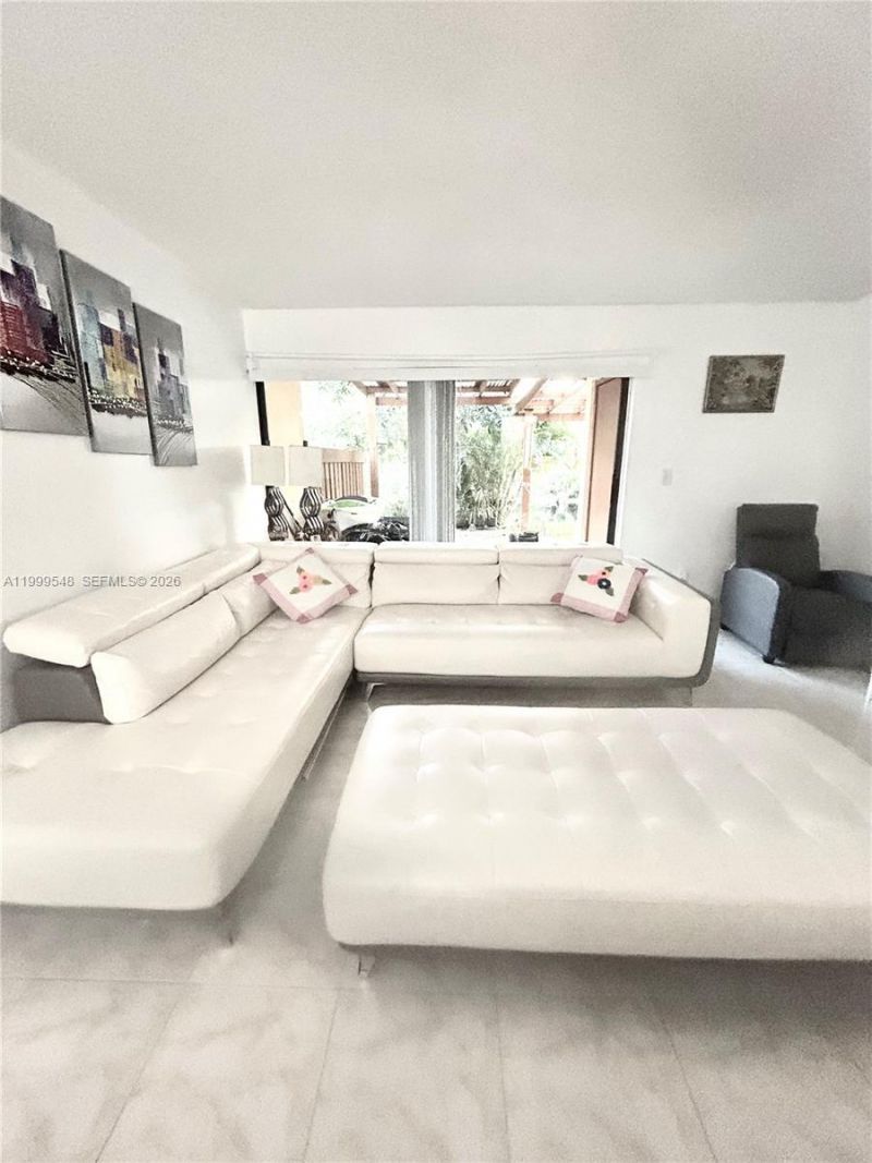 4056 Sierra Ter, Sunrise, FL 33351 Photo