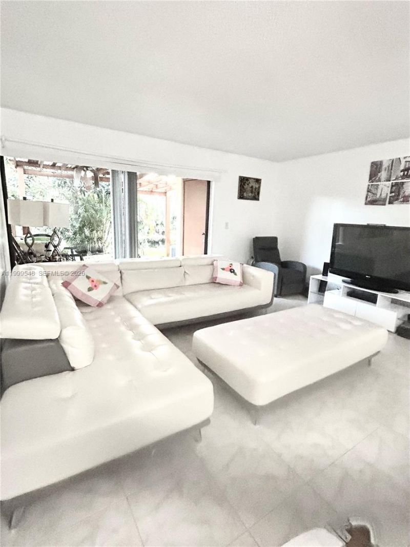 4056 Sierra Ter, Sunrise, FL 33351 Photo