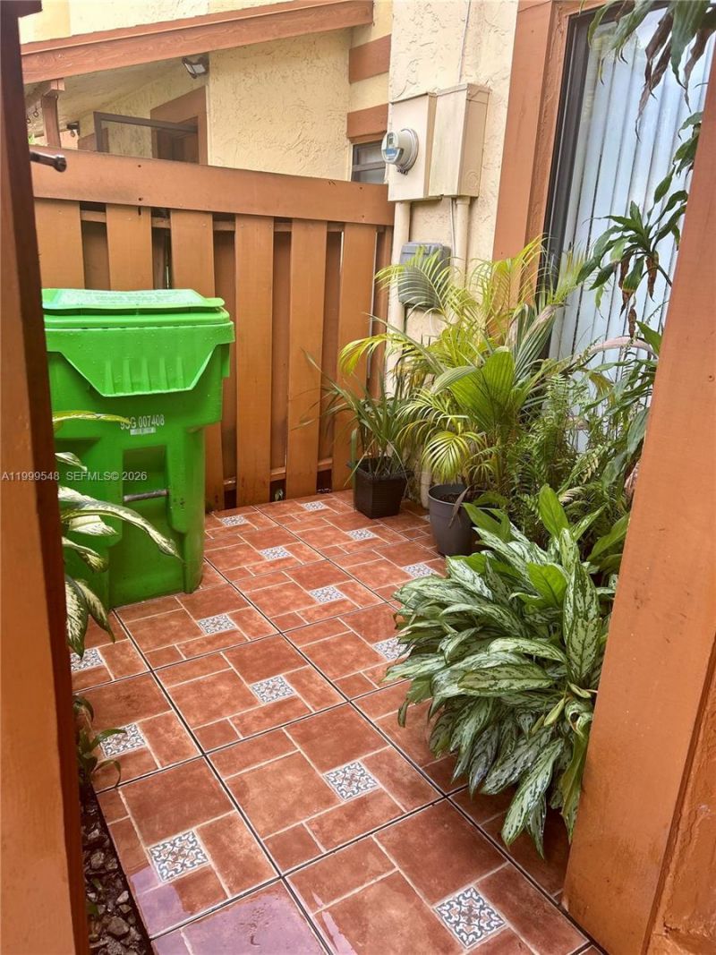 4056 Sierra Ter, Sunrise, FL 33351 Photo