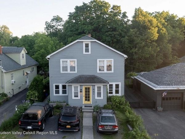 825 Union Street, Hudson, NY 12534